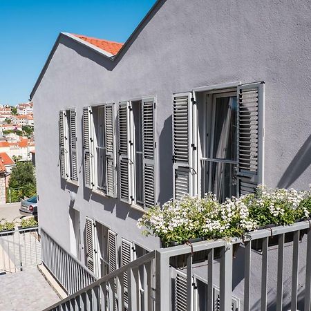 Apartmani Beatrice Mali Lošinj Exteriör bild