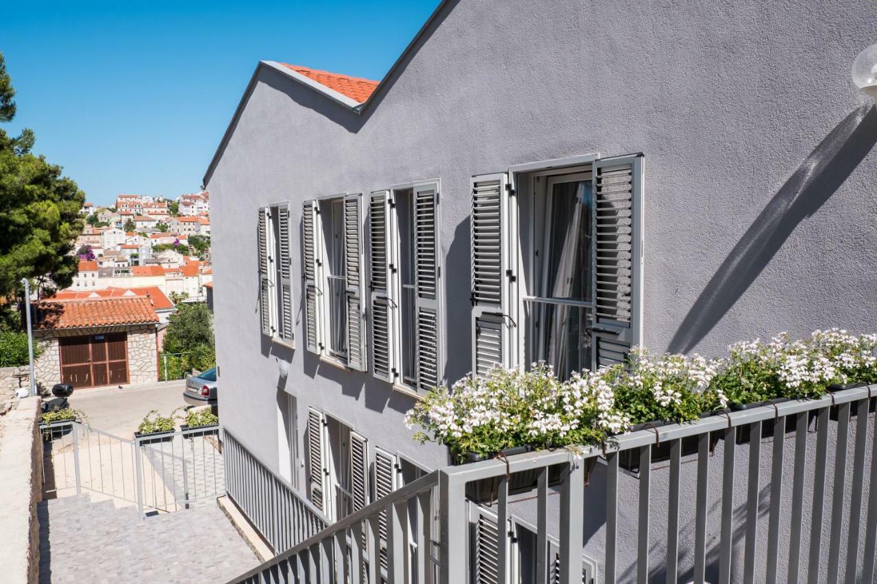 Apartmani Beatrice Mali Lošinj Exteriör bild